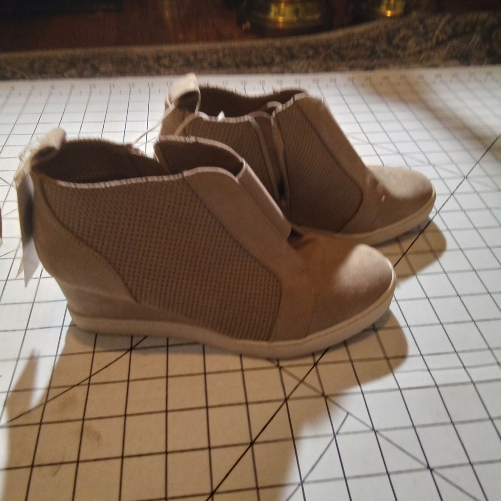 A New Day Tan Wedges with Suede Finish - Picture 2 of 7